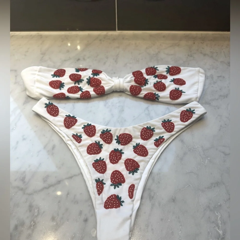 Oceanus Strawberry Print White Bandeau Bikini Top & Bottom Set